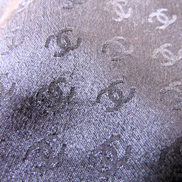 Chanel Silk Interlocking CC Logo Solid Blue White Trim 26" Square Scarf - Picture 6 of 7